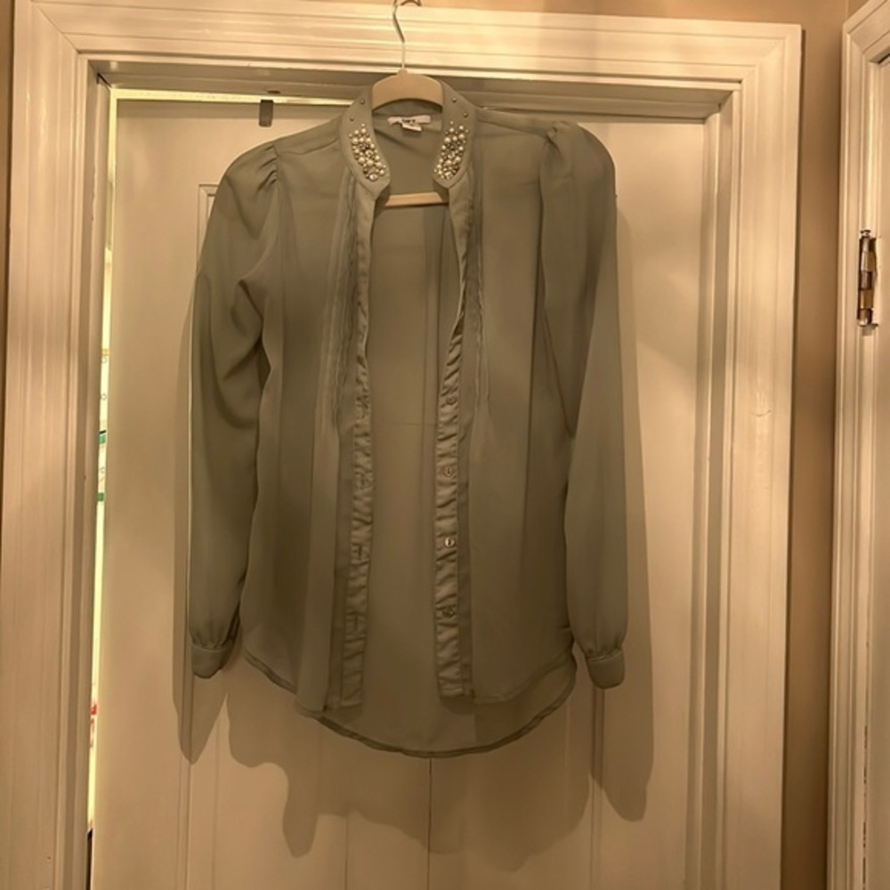 Bar lll mint colored blouse with rhinestone pearl collar XS